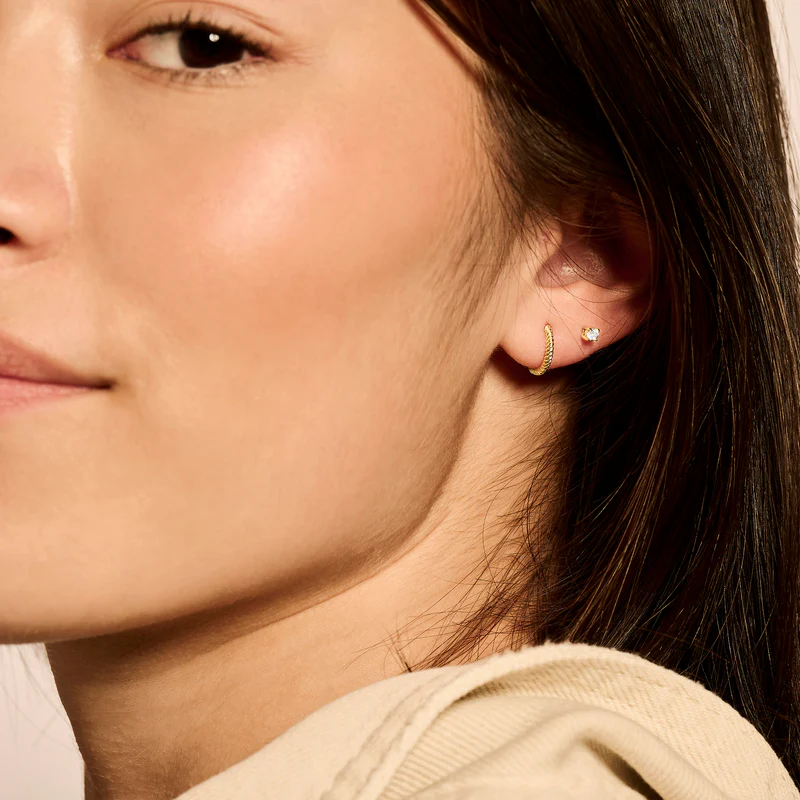 Oorringen met gedraaid motief 10.7 mm 14k goud