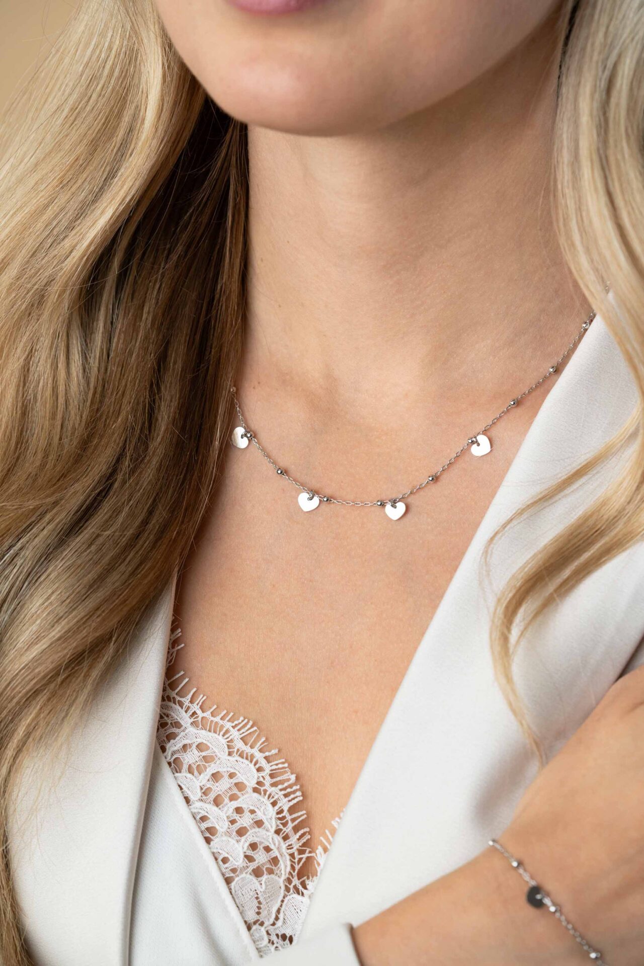 Zinzi zilveren ankerketting met kleine bolletjes en vijf gladde hartjes - Afbeelding 2