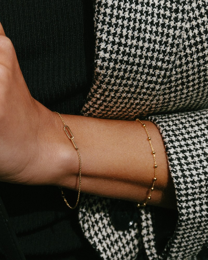 Gouden armband met bolletjes