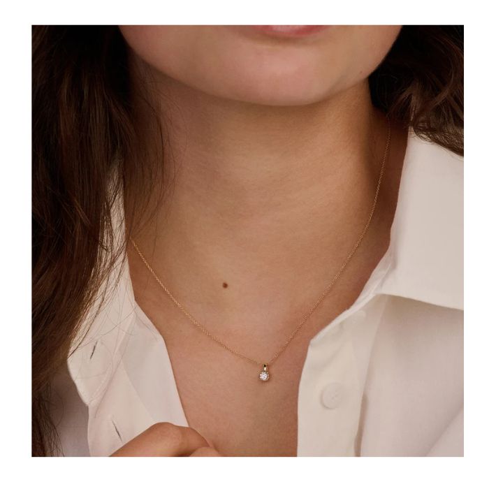 Hanger met ronde lab grown diamant